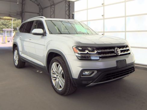 Used 2019 Volkswagen Atlas SEL AWD/4WD image 2