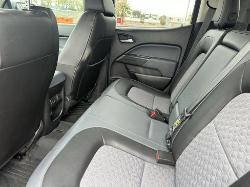 Used 2016 Chevrolet Colorado Z71 image 11