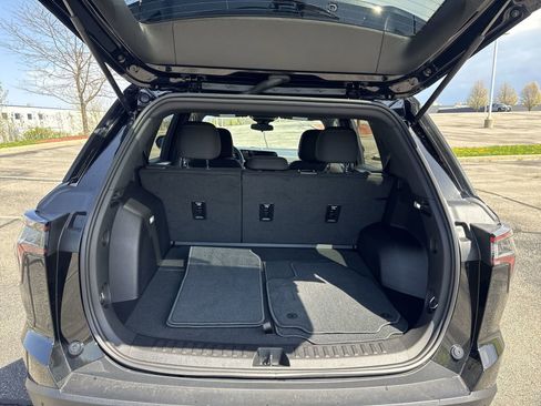 Used 2025 Chevrolet Equinox LT FWD image 31