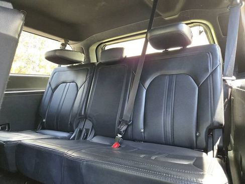 Used 2021 Ford Expedition Max Limited AWD/4WD image 9