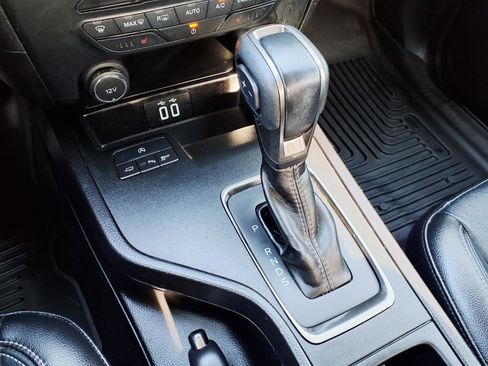 Certified 2019 Ford Ranger Lariat w/ Equipment Group 501A Mid image 26