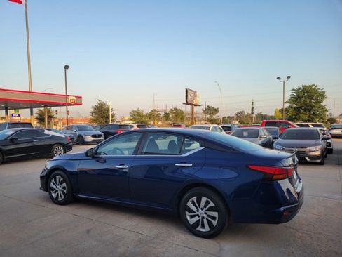 Used 2022 Nissan Altima 2.5 S FWD image 5