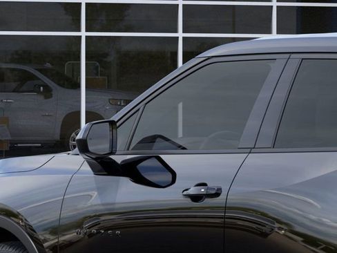 New 2025 Chevrolet Blazer LT w/ LPO, Black Sport Package image 12