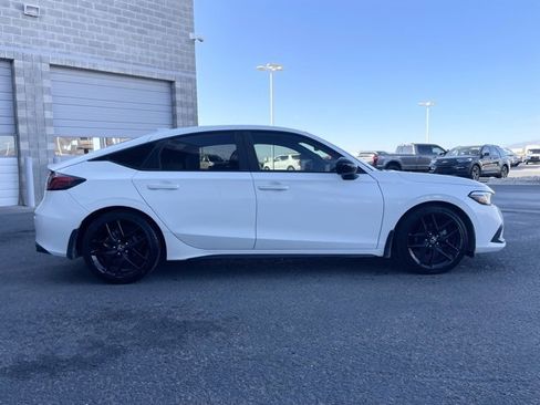 Used 2024 Honda Civic Sport image 4