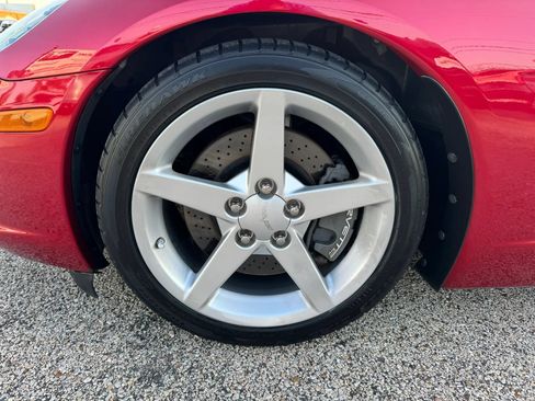 Used 2005 Chevrolet Corvette Coupe w/ Preferred Equipment Group RWD image 13