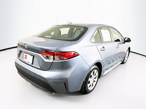 Certified 2025 Toyota Corolla LE FWD image 3