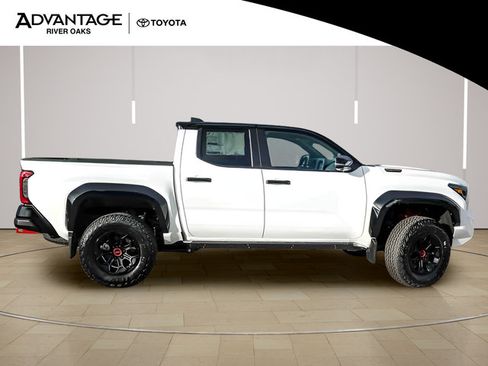New 2026 Toyota Tacoma TRD Pro AWD/4WD image 9