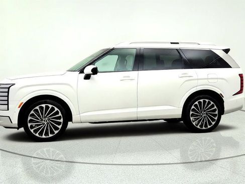 Used 2026 Hyundai Palisade Calligraphy FWD image 8