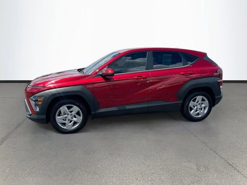 Used 2025 Hyundai Kona SE FWD image 4