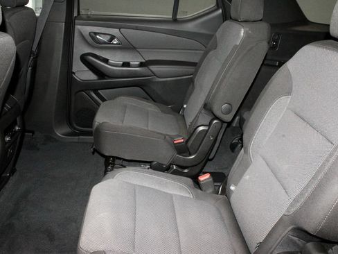Used 2023 Chevrolet Traverse LT AWD/4WD image 21