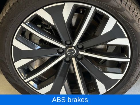 Used 2026 Volvo XC90 T8 Plus w/ Protection Package Premier AWD/4WD image 38
