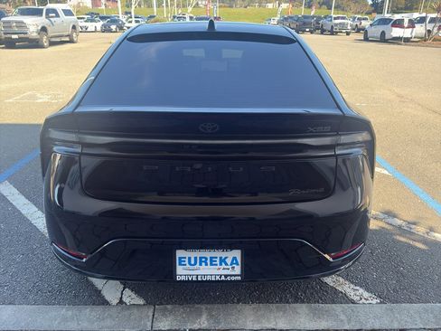 Used 2024 Toyota Prius Prime Premium w/ Advanced Technology Package FWD image 24