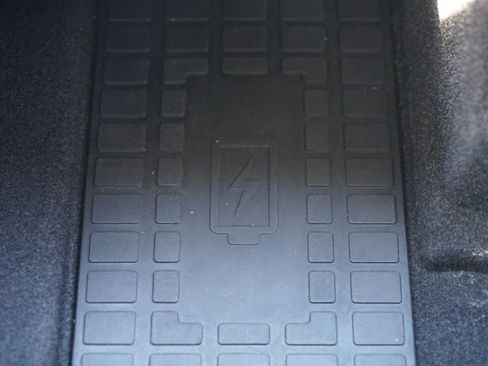 Used 2022 Lincoln Nautilus Reserve image 32