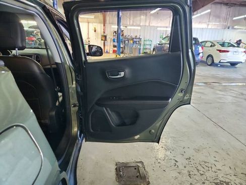 Used 2019 Jeep Compass Latitude w/ Popular Equipment Group image 22