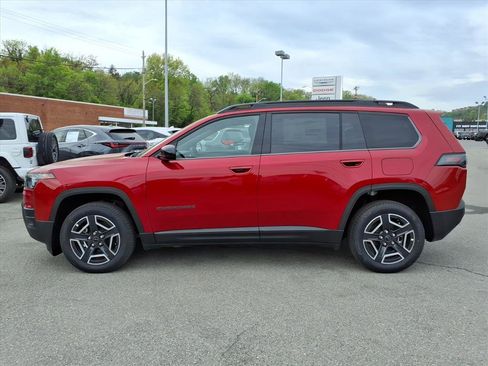New 2026 Jeep Cherokee Laredo image 7