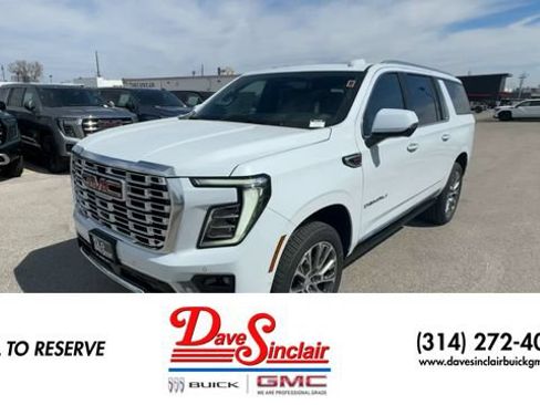 New 2026 GMC Yukon XL Denali w/ Denali Reserve Package AWD/4WD image 4
