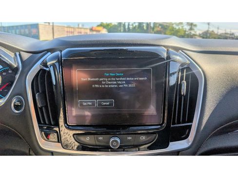 Used 2019 Chevrolet Traverse RS image 27