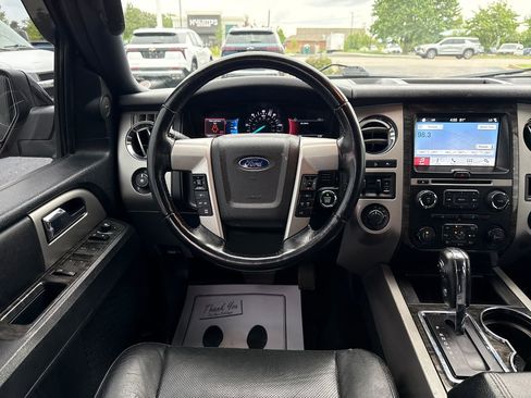 Used 2017 Ford Expedition Limited AWD/4WD image 17