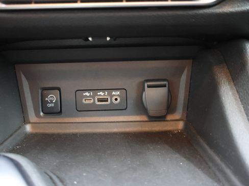 Used 2024 Nissan Sentra SV FWD image 43