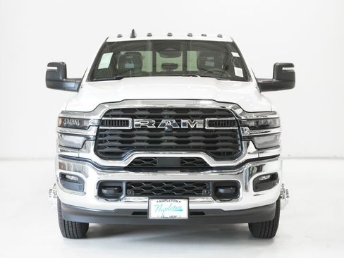 New 2026 RAM 3500 Tradesman AWD/4WD image 7