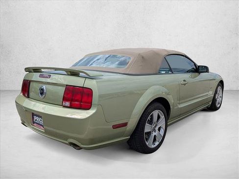 Used 2006 Ford Mustang GT RWD image 5