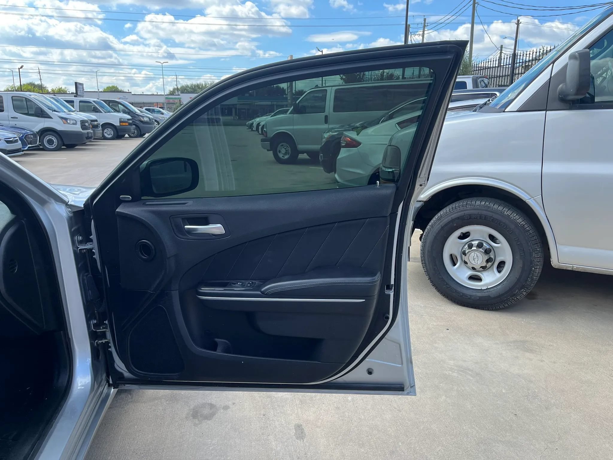 Used 2020 Dodge Charger SXT AWD/4WD image 34