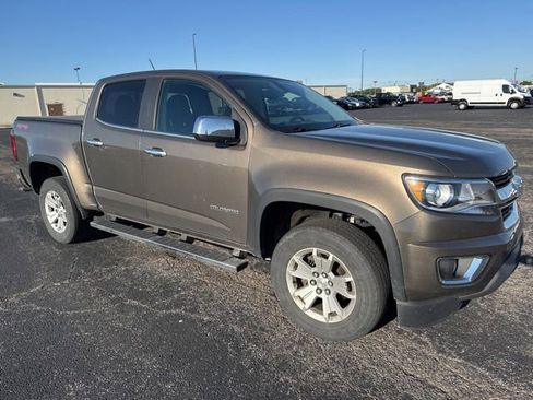 Used 2016 Chevrolet Colorado LT w/ Luxury Package, Chrome AWD/4WD image 3