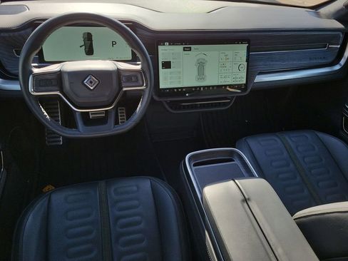 Used 2023 Rivian R1S Adventure image 20