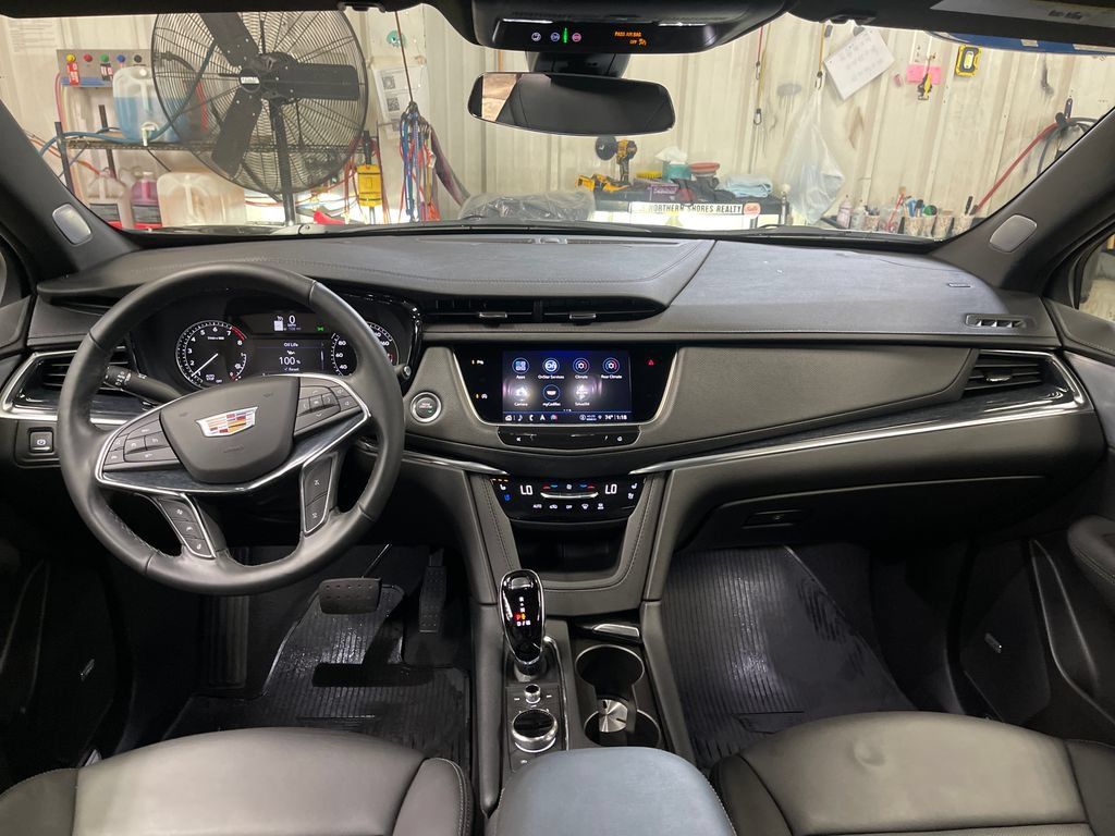 Used 2024 Cadillac XT5 Premium Luxury AWD/4WD image 18