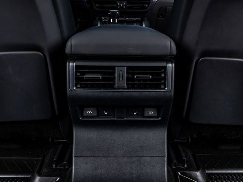 Used 2024 Lexus GX 550 AWD/4WD image 34