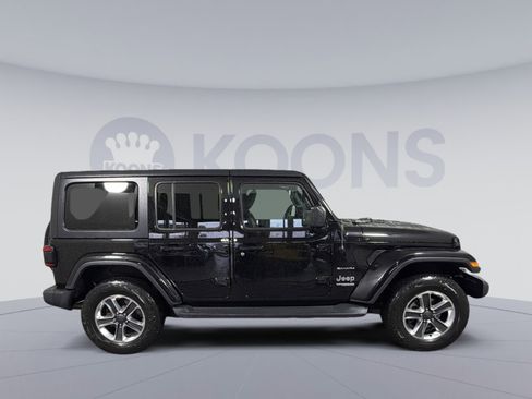 Used 2020 Jeep Wrangler Unlimited Sahara image 8