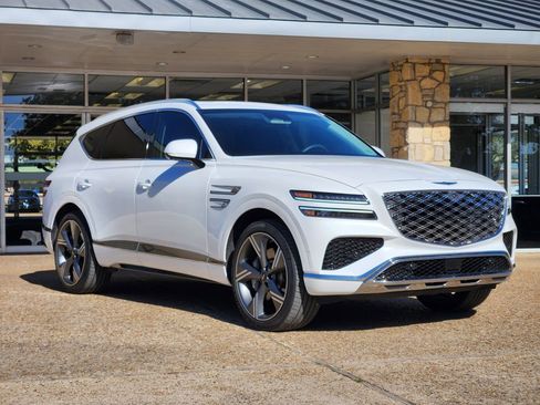 Used 2025 Genesis GV80 3.5T Prestige image 3