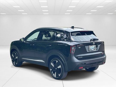 Used 2025 Nissan Kicks SR FWD image 4