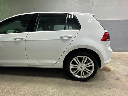 Used 2015 Volkswagen Golf TDI SE FWD image 5