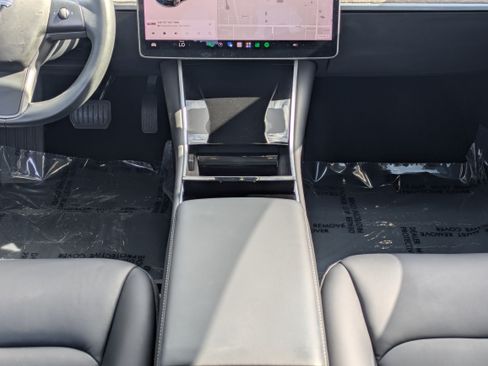Used 2018 Tesla Model 3 Long Range RWD image 19