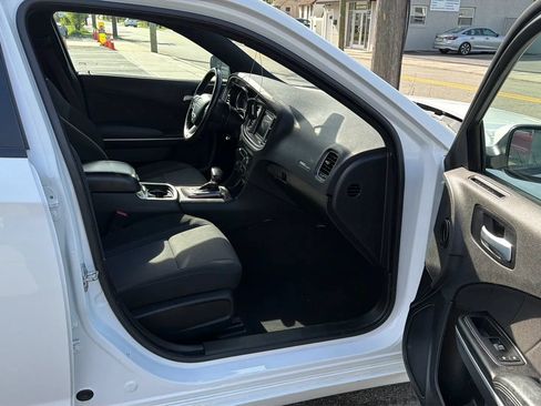 Used 2022 Dodge Charger SXT RWD image 24