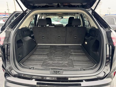 Used 2022 Ford Edge SE image 36