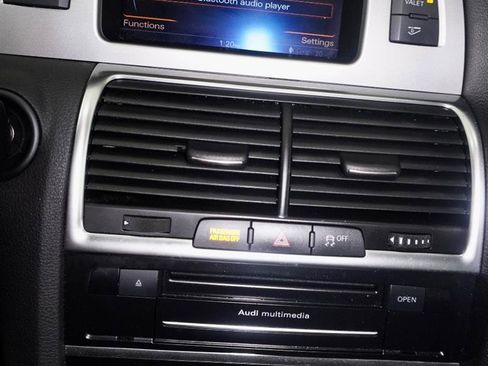 Used 2015 Audi Q7 3.0T Premium Plus image 16