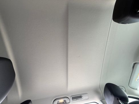 Used 2023 Mercedes-Benz Metris Passenger image 33