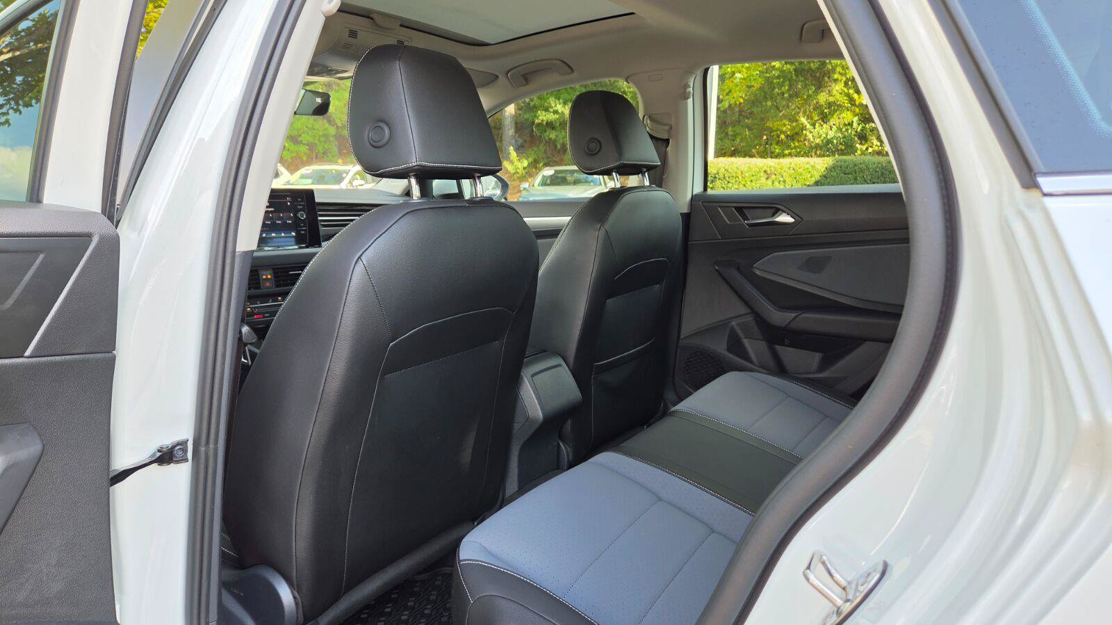 Certified 2026 Volkswagen Jetta SE FWD image 43