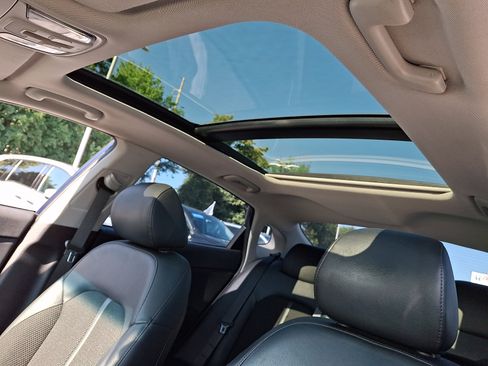 Used 2019 Kia Optima S w/ S Panoramic Sunroof Package FWD image 12