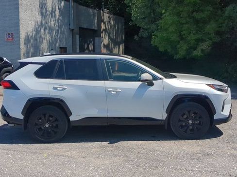 Certified 2024 Toyota RAV4 SE w/ Convenience Package AWD/4WD image 2