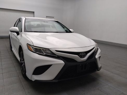 Used 2018 Toyota Camry SE image 13