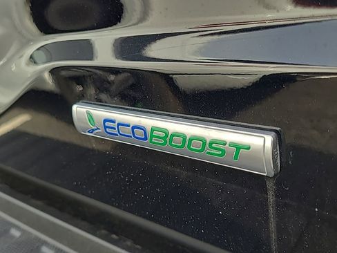 Used 2021 Ford F150 XL w/ Trailer Tow Package image 8