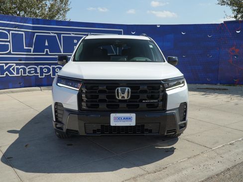 New 2026 Honda Pilot Black Edition image 2