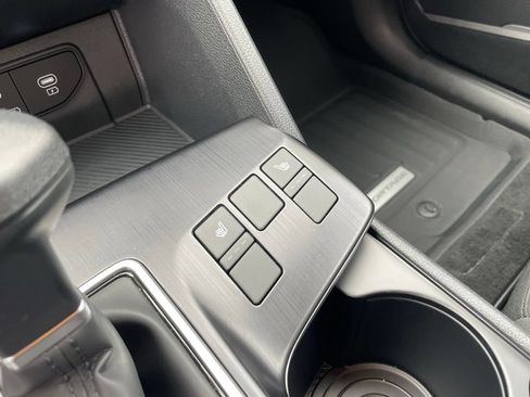 New 2026 Kia Sportage LX w/ LX Convenience Package FWD image 19