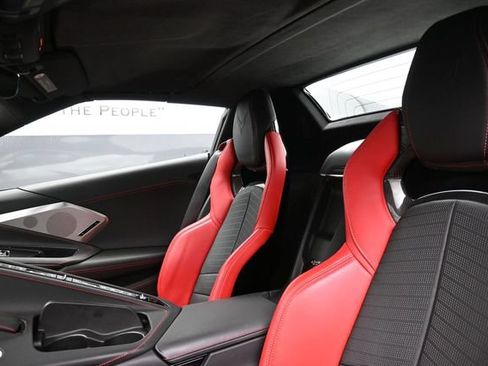 Used 2021 Chevrolet Corvette Stingray Premium Conv w/ Z51 Performance Package RWD image 16