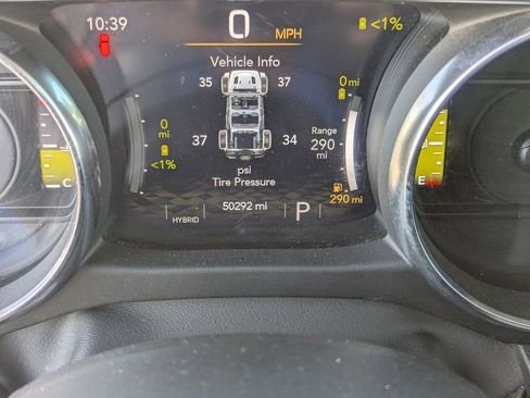 Used 2023 Jeep Wrangler Unlimited AWD/4WD image 25