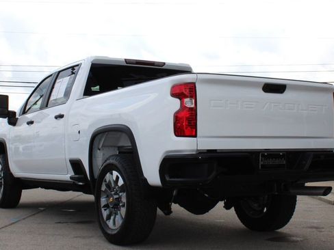 Used 2025 Chevrolet Silverado 2500 Custom w/ Z71 Off-Road Package AWD/4WD image 6