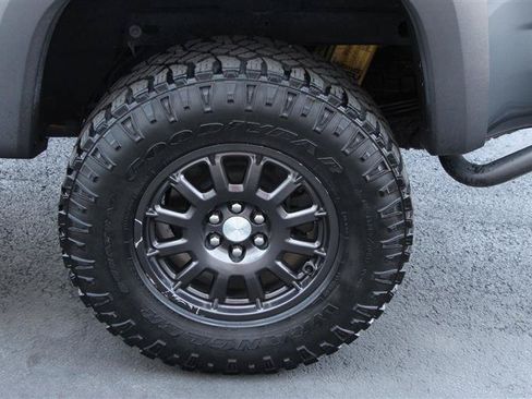 Used 2021 Chevrolet Colorado ZR2 w/ Colorado ZR2 Bison Edition AWD/4WD image 44